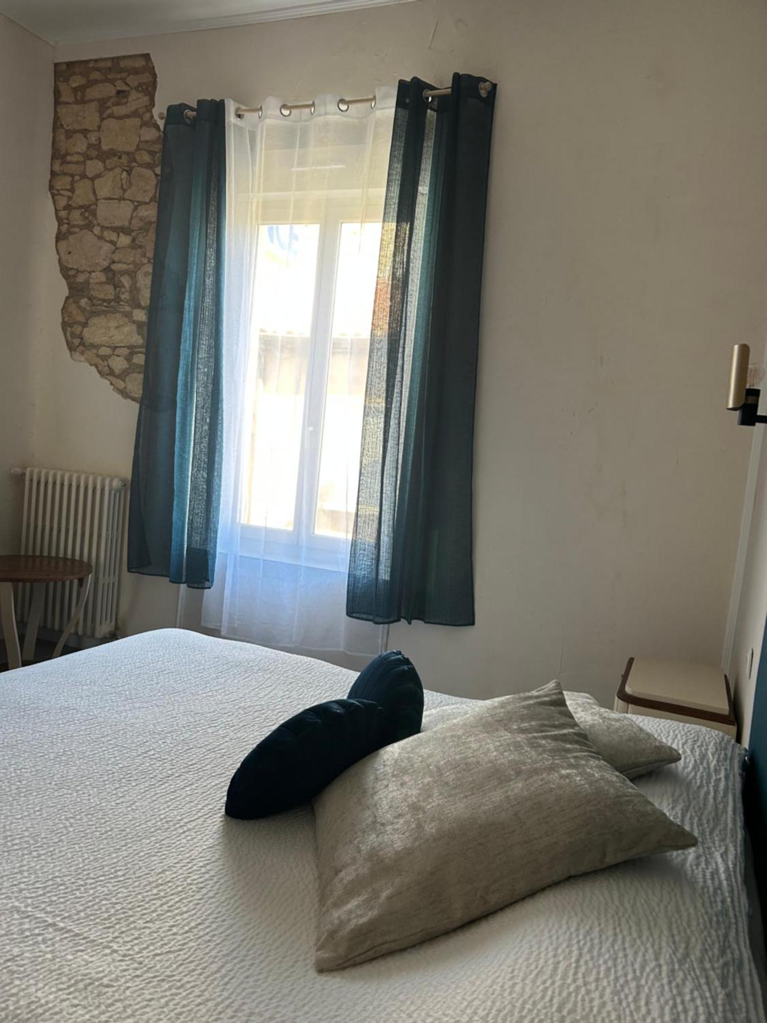 Hotel De France 2*